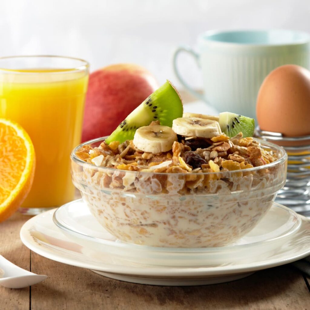continental breakfast with granola